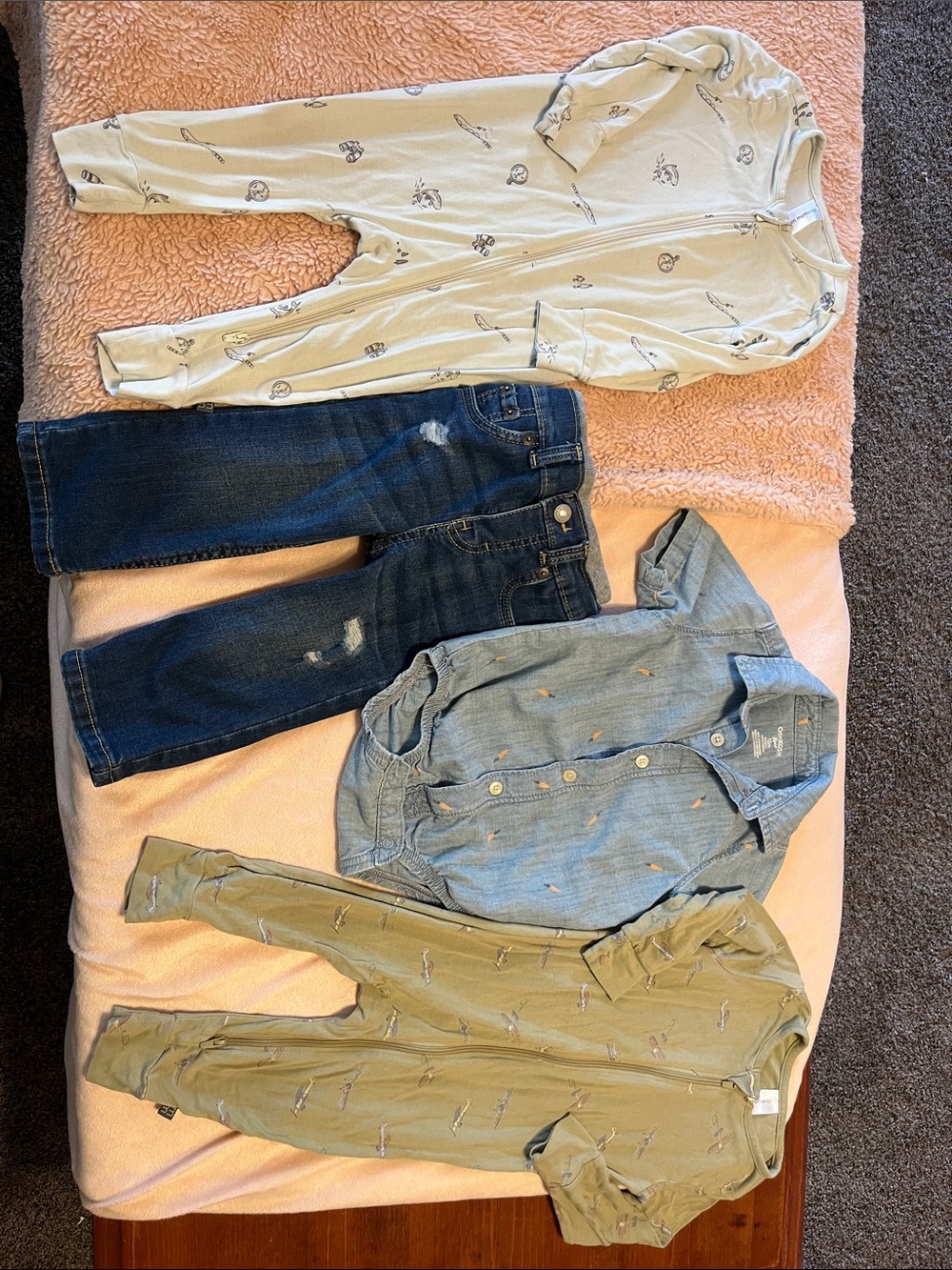 Baby boy 12M clothing bundle